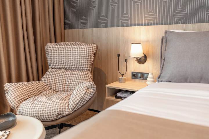 Room 5 of 29