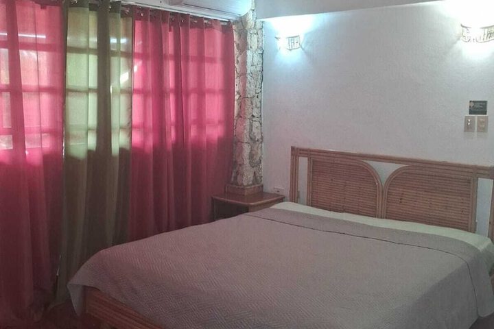 Room 7 of 40