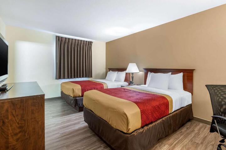 Double Accessible King Size Bed (3 of 9)