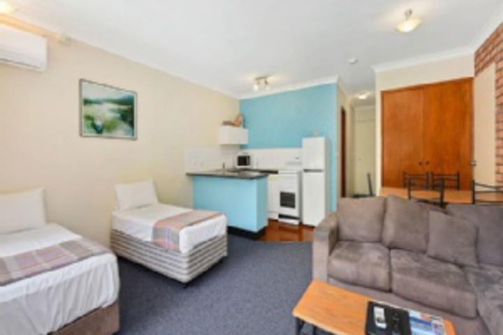 Room 9 of 156