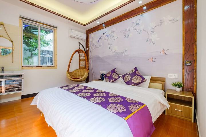 Room 15 of 21