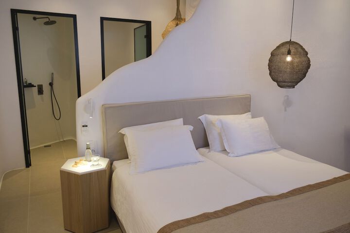 Room 45 of 62