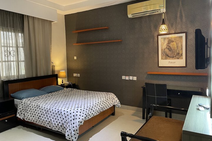 Room 144 of 288