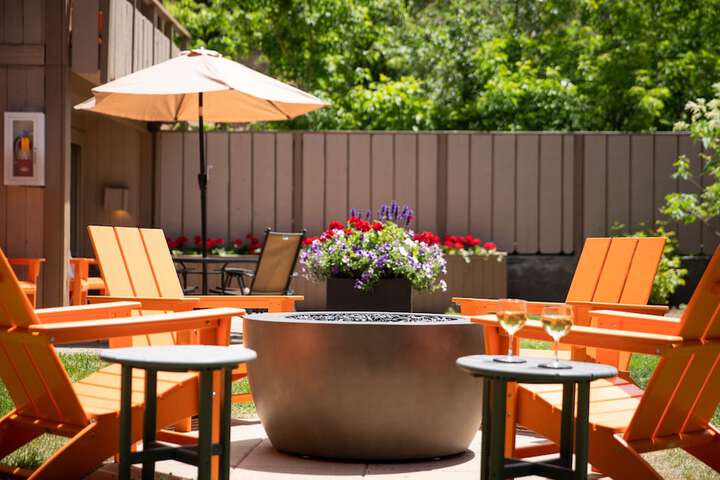 Hotel Exterior 30 of 31