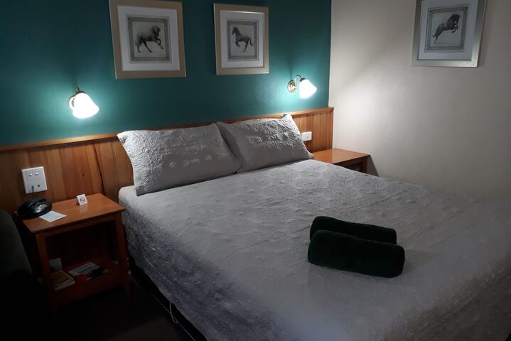Room 9 of 62