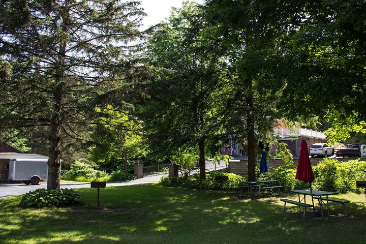 Property Grounds 29 of 33