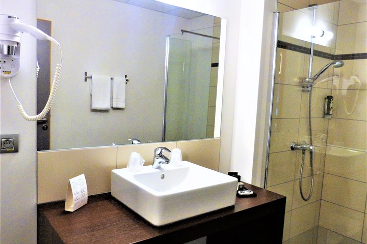 Room 30 of 55