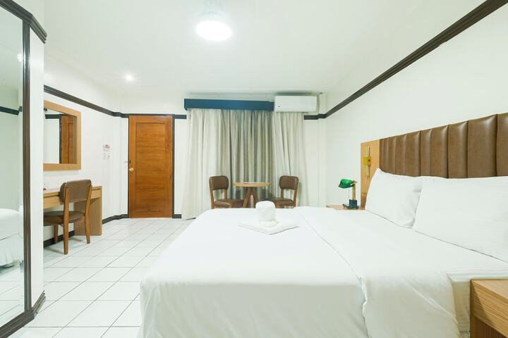 Room 19 of 62
