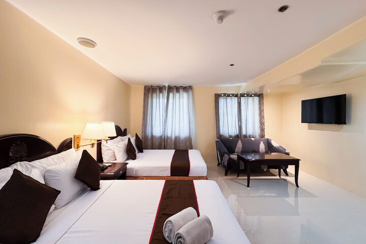 Room 2 of 29