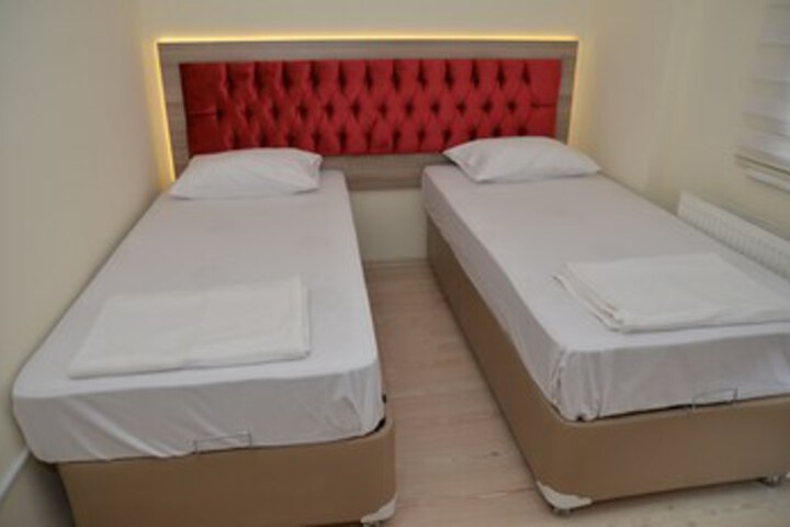 Room 22 of 25