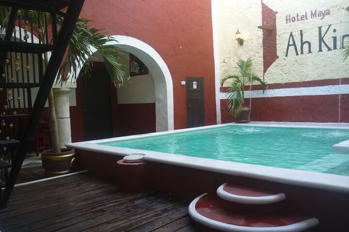 Pool Hotel