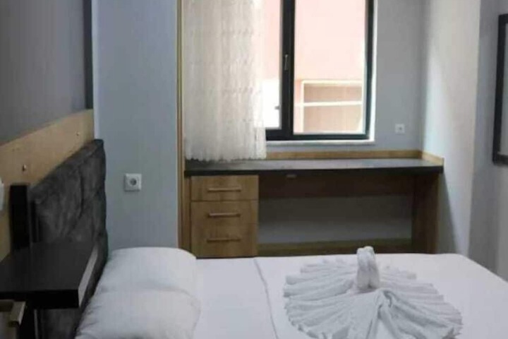 Room 7 of 24