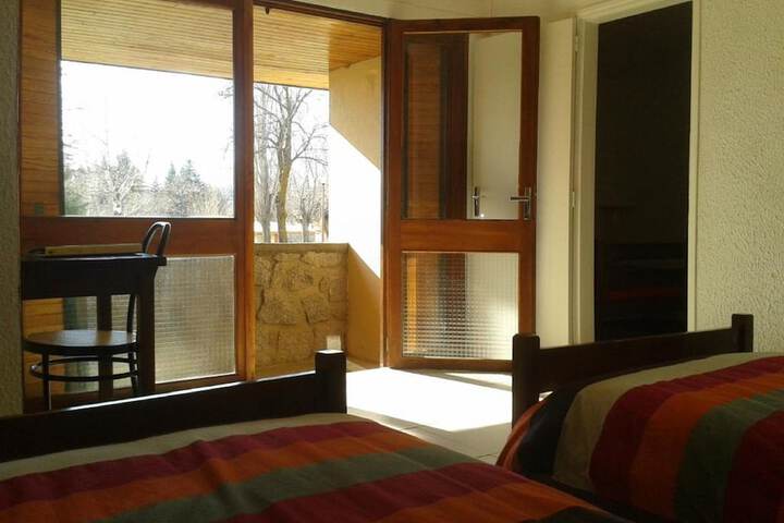 Room 10 of 38