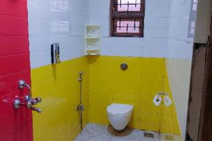 Room 20 of 23
