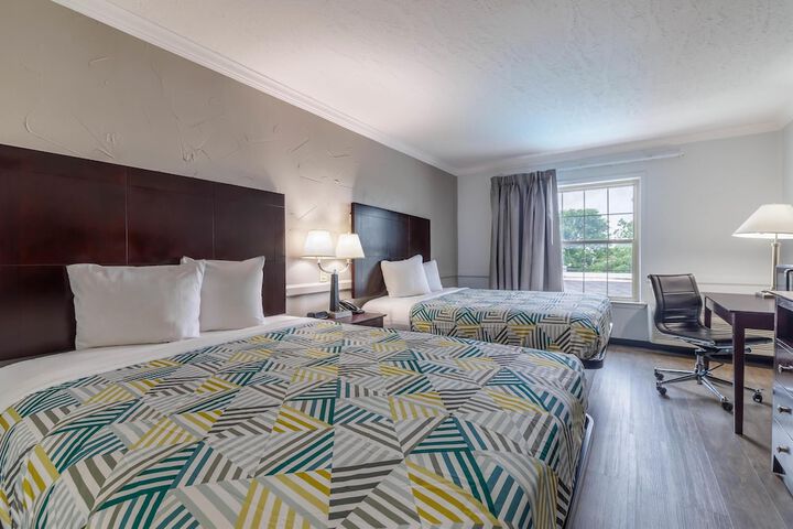 Room 6 of 21