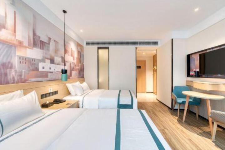 City convenient hotel (Chongzuo Fusui Airport Avenue store)