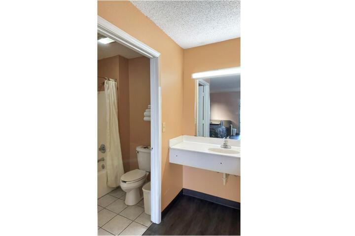 Room 10 of 78