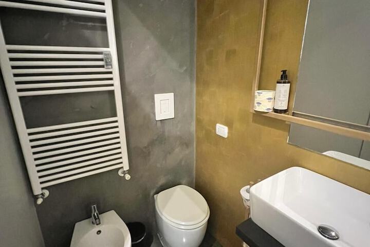 Room 26 of 30