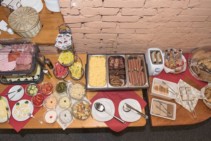 Dining 74 of 84