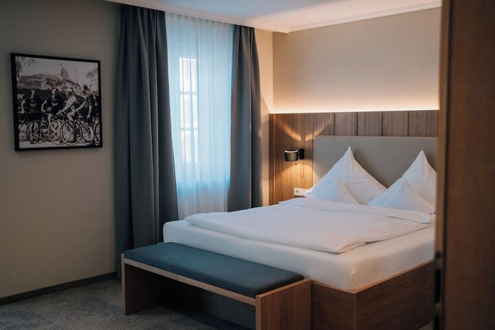 Room 15 of 42