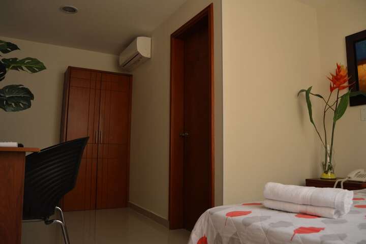 Room 10 of 44