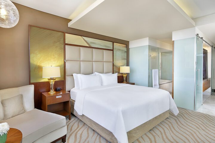 Room 10 of 78
