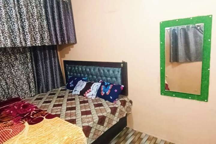 Room 6 of 21