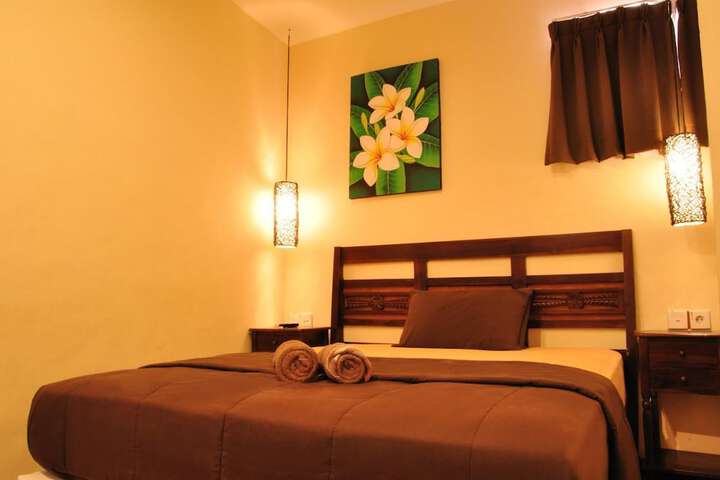 Room 9 of 30