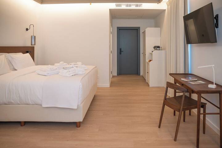 Room 17 of 182