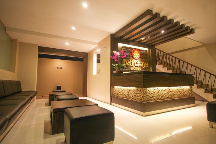 Guest Lobby
