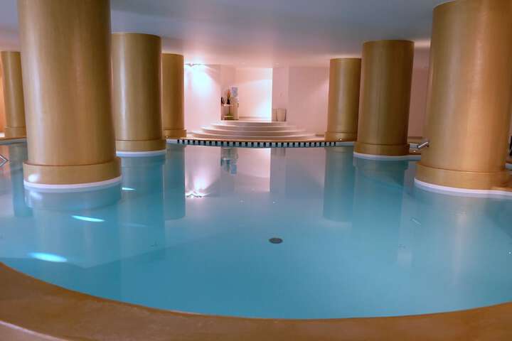 Pool 37 of 84