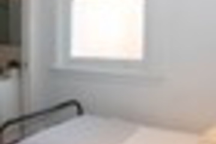 Room 56 of 192