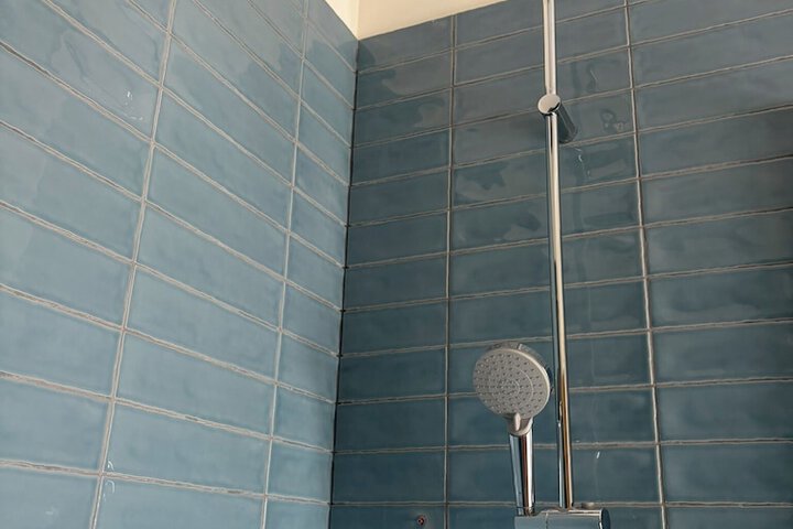 Room 3 of 6