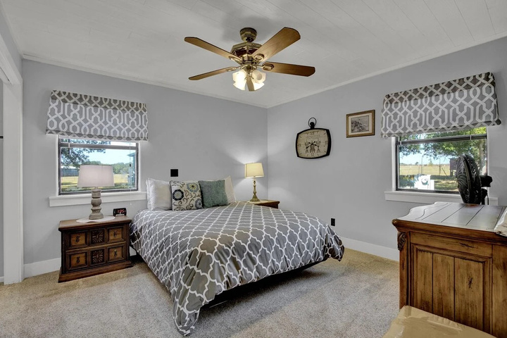 Room 5 of 20
