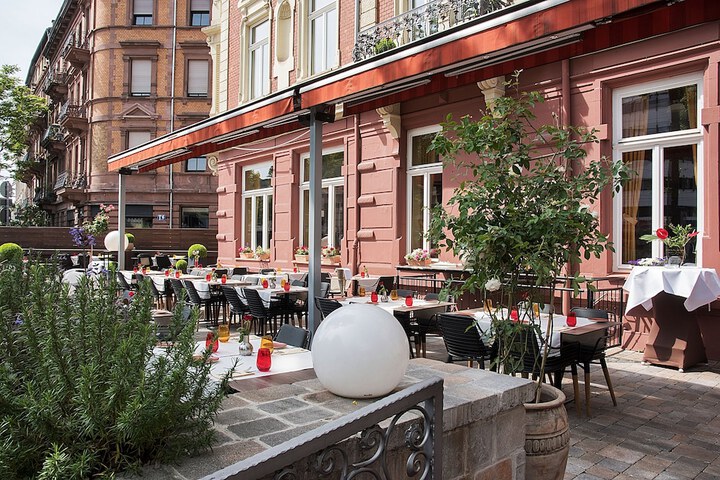 Terrace/Patio 22 of 40