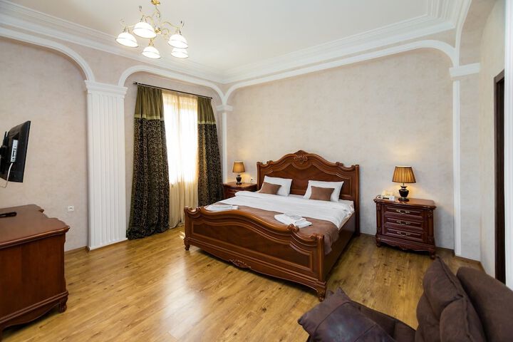 Room 26 of 68
