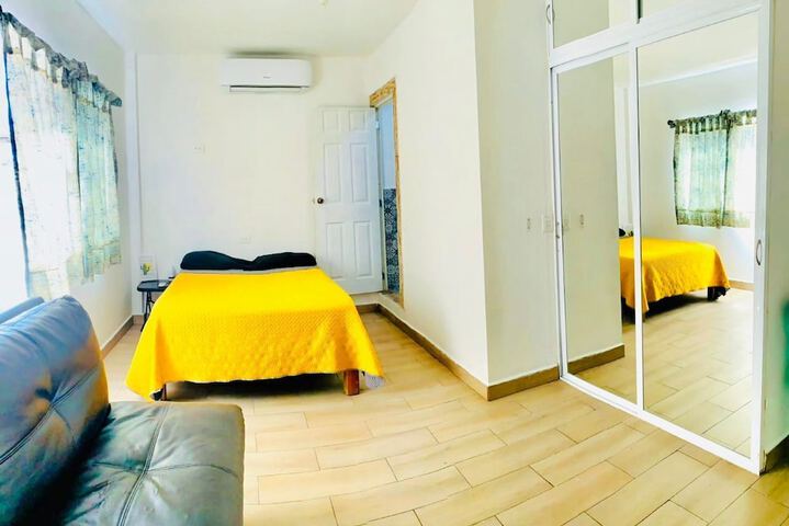 Room 42 of 103