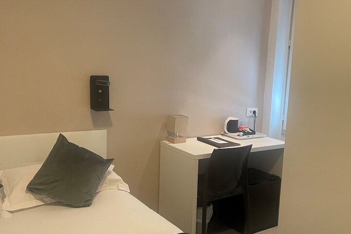 Room 51 of 82