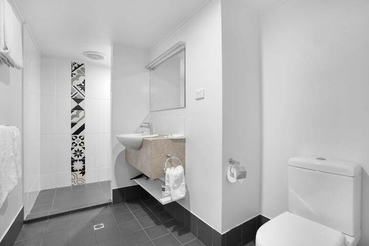 Room 14 of 36