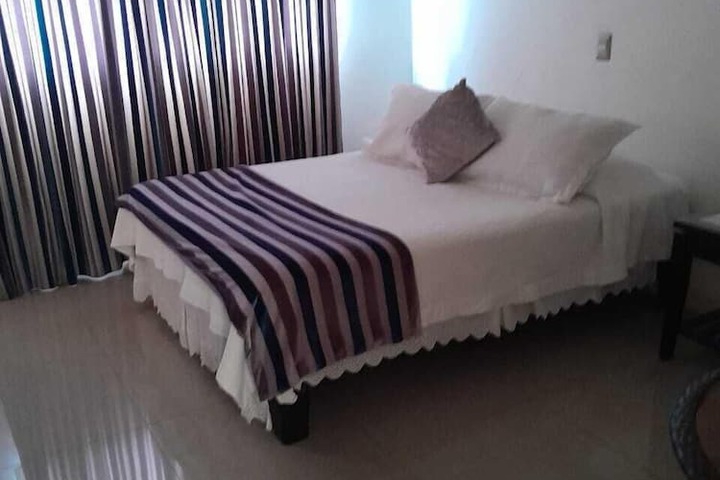 Room 4 of 42