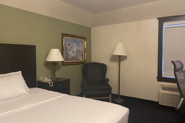 1 King Bed Deluxe Room (34 of 50)