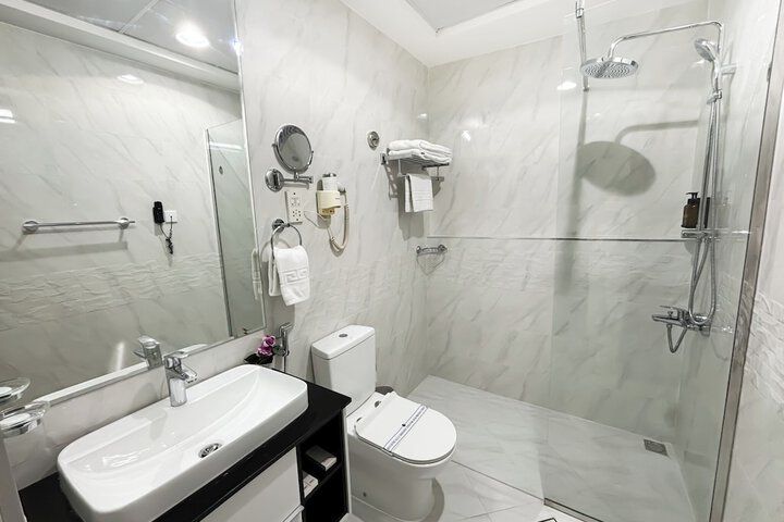 Bathroom Interior Photo