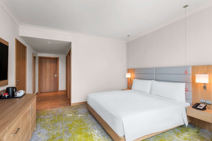 Room 5 of 51