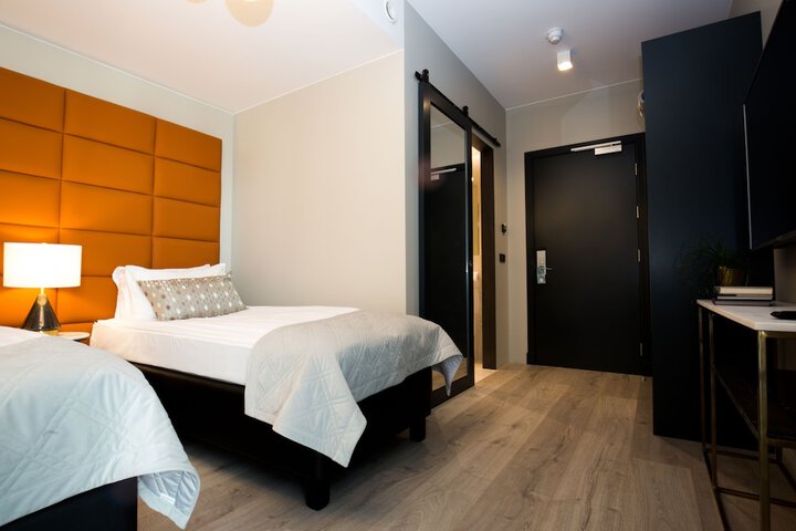 Room 18 of 82