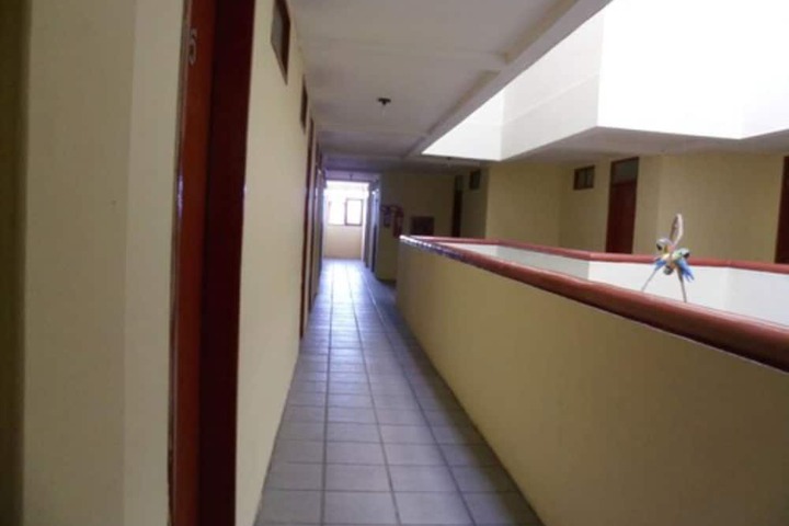 Ballroom/Hall 13 of 17