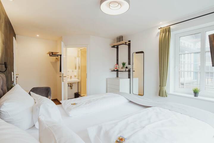 Room 21 of 63