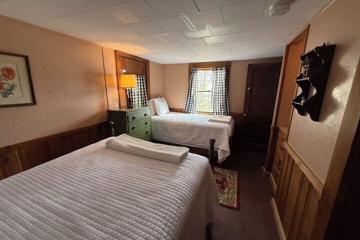 Room 63 of 212