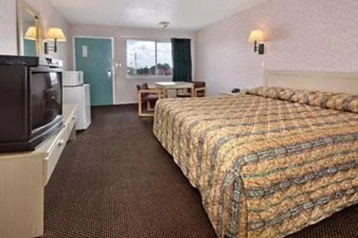 Room 3 of 5