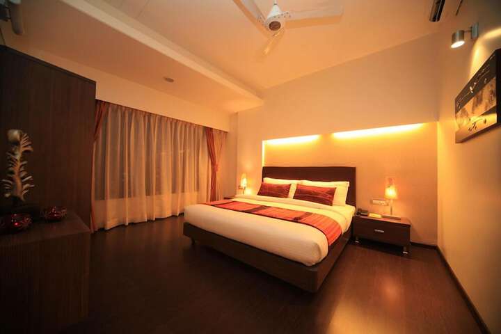 Room 2 of 12