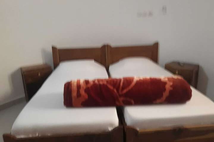 Room 41 of 90